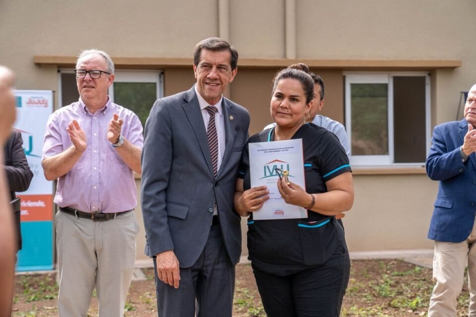 Entregaron viviendas en Palma Sola