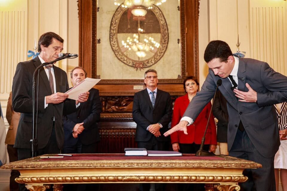 Asumen nuevos funcionarios del Poder Ejecutivo 