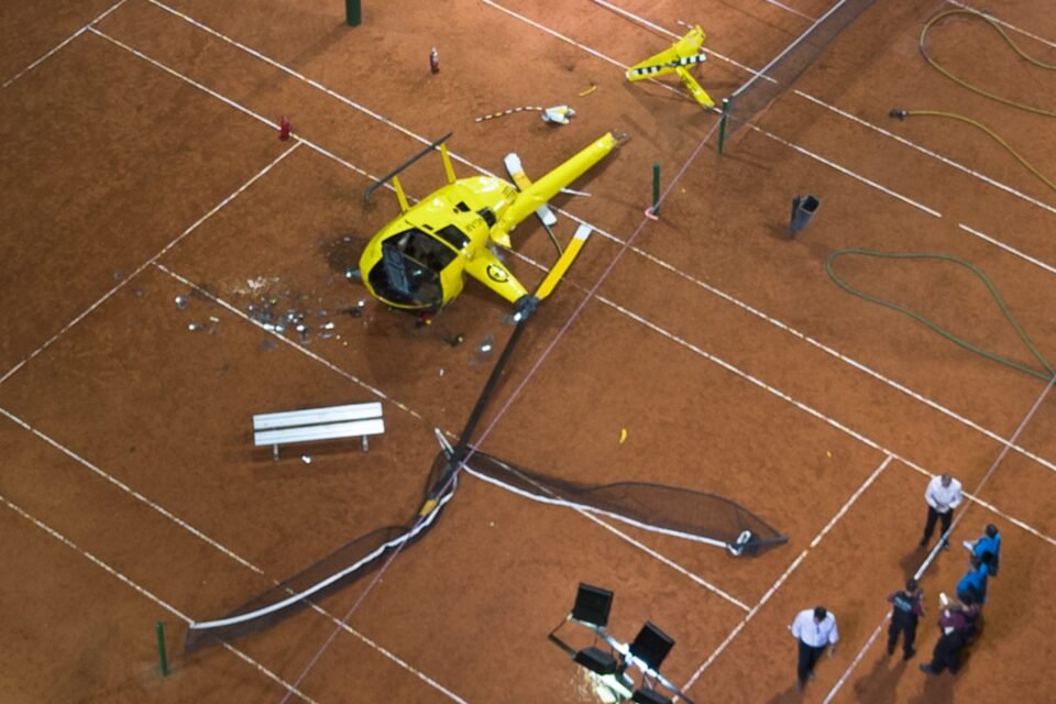 Un helicóptero cayó sobre las canchas de tenis en Palermo