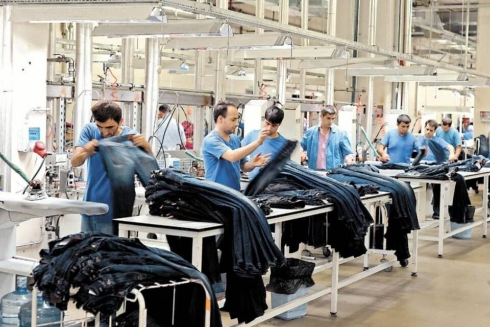 China concentra el 70% de ropa importada en Argentina 