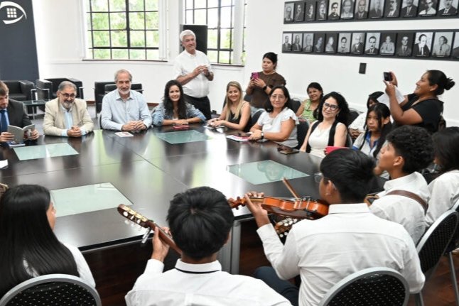 Presentaron el libro “Jóvenes del Sueño, Antología” 