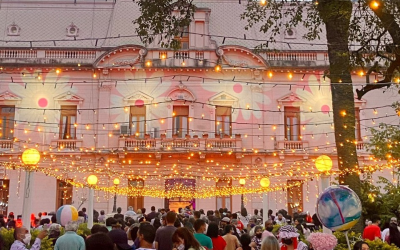 Comenzó la 6° Feria de Fin de Año del Mercado Artesanal 