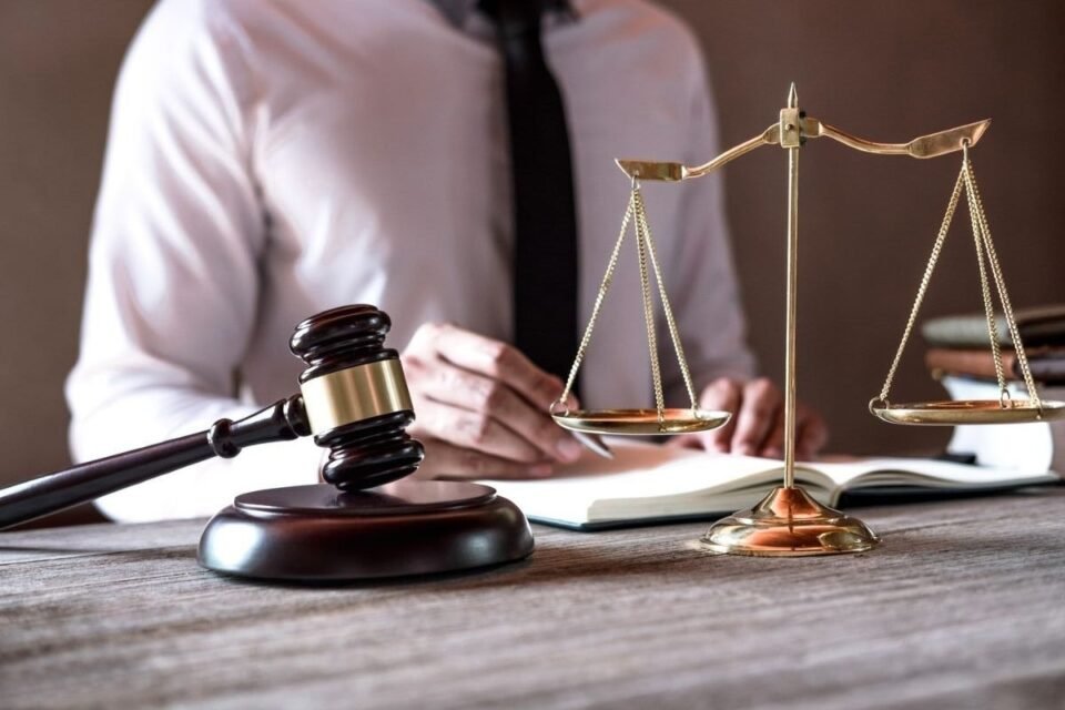 Hoy 3 de febrero, Día Internacional del Abogado 