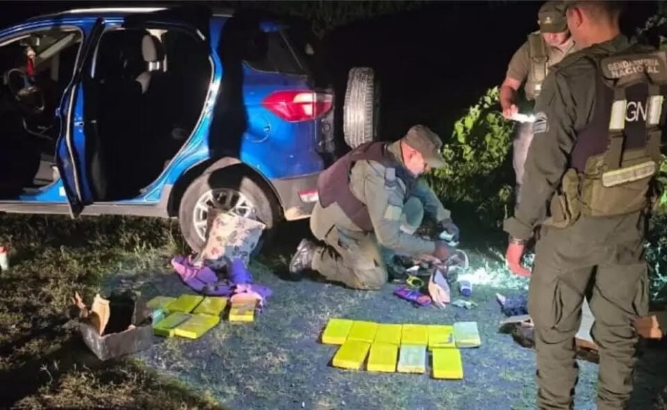 Detuvieron a una pareja con más de 19 kilos de cocaína 