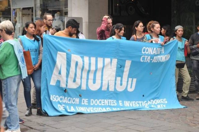 ADIUNJu convocó a marchar contra la Reforma Laboral 