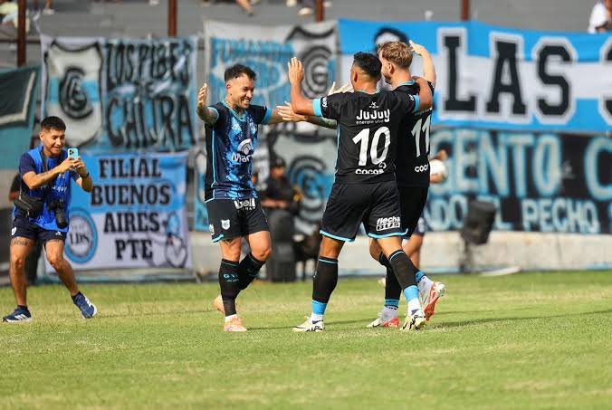 Gimnasia venció a Midland 2 a 1 