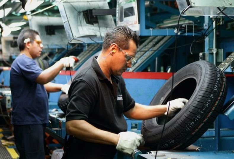 Cerró una reconocida fábrica de neumáticos 