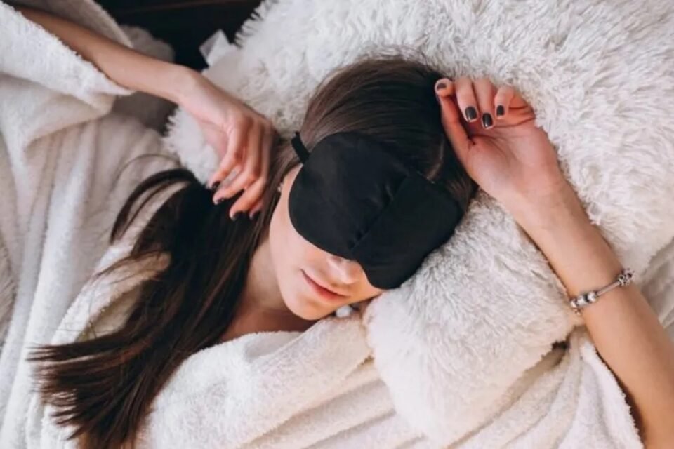 Cómo cuidar el cabello antes de ir a dormir 