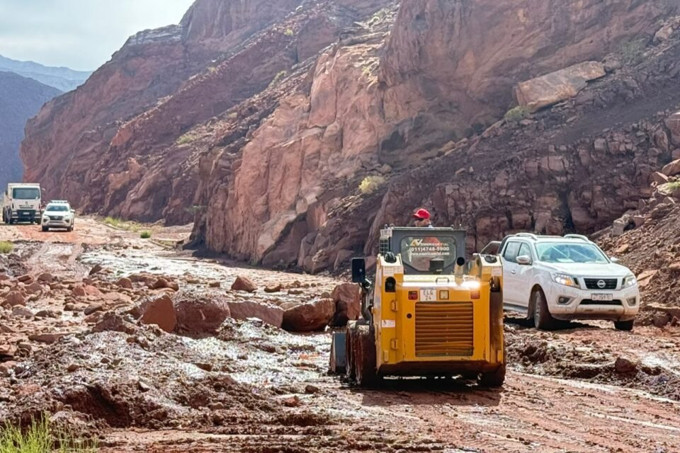 Por la tormenta en Jujuy hay desvíos y cortes en los caminos 