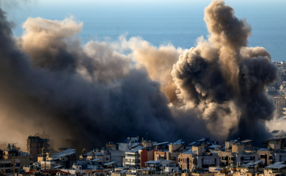Israel bombardeó la sede central del Gobierno Iraní 