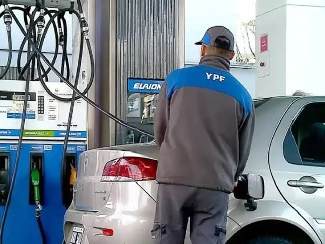 Nuevo aumento en el precio de la nafta 