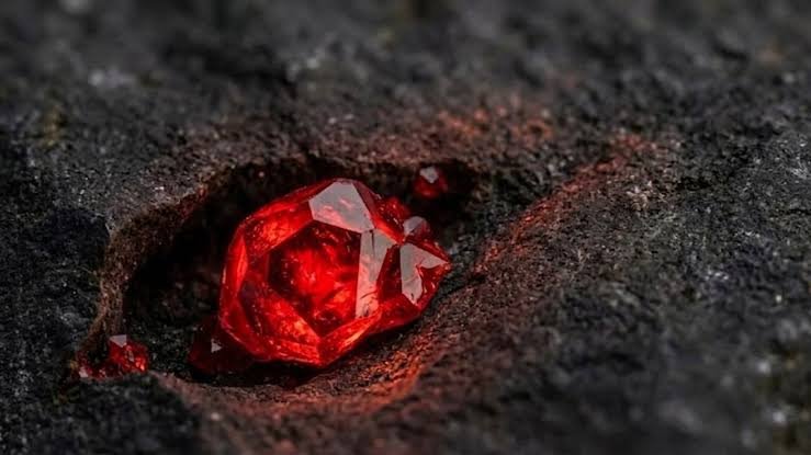 Abren un meteorito de Marte y descubren un nuevo mineral 