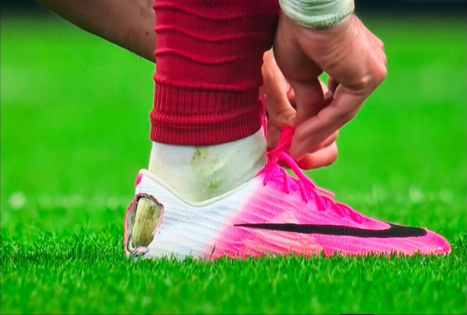 Mundial 2026: la razón detrás de los botines rotos 