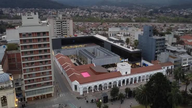 Yoga y arte en el Cabildo