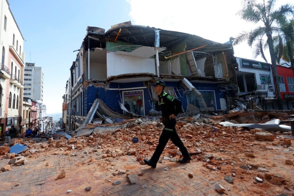 Tragedia en Colombia por un terremoto de 7,4 