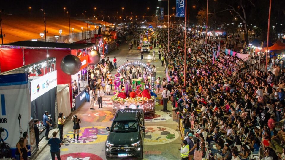 Dieron a conocer el orden para los desfiles de carrozas 