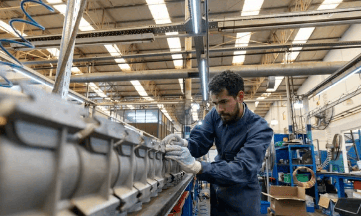 El sector privado cayó un 3,3% 