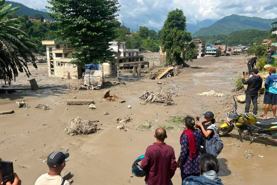 Alud en el Himalaya: 31 muertos y cientos de desaparecidos 