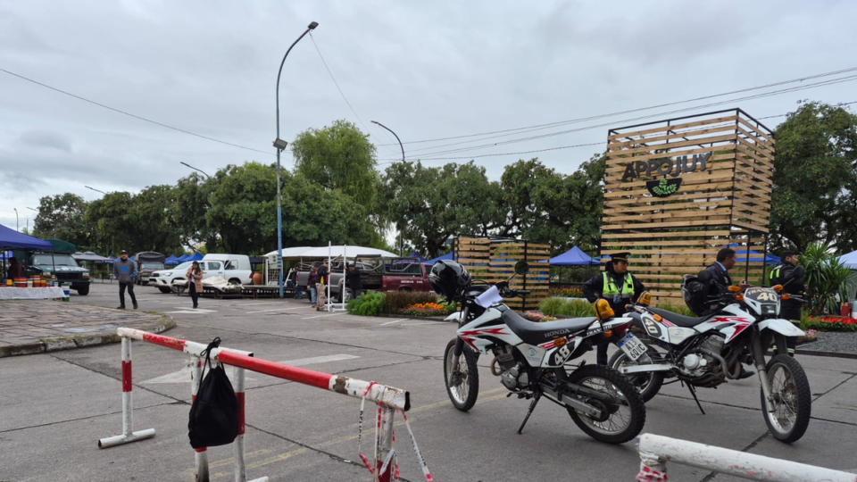 Restricciones en el estacionamiento sobre Av. 19 de Abril