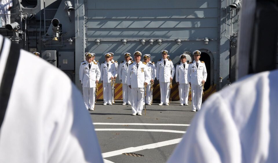 Despiden a militares por corrupción en la Armada 