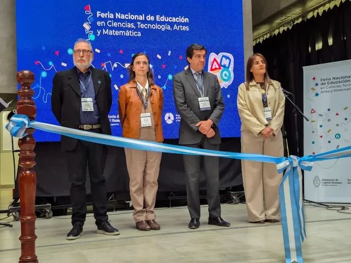 Inauguraron la Feria Nacional de Educación en Ciencias, Tecnología, Artes y Matemática